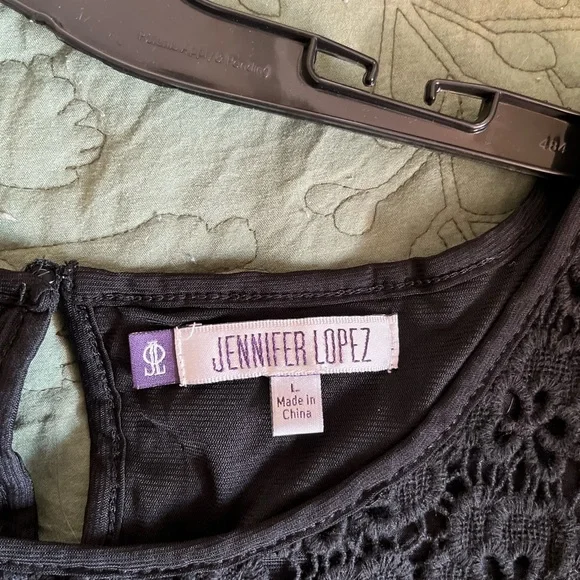 Jennifer Lopez Lace Sleeveless Blouse - Picture 3 of 5